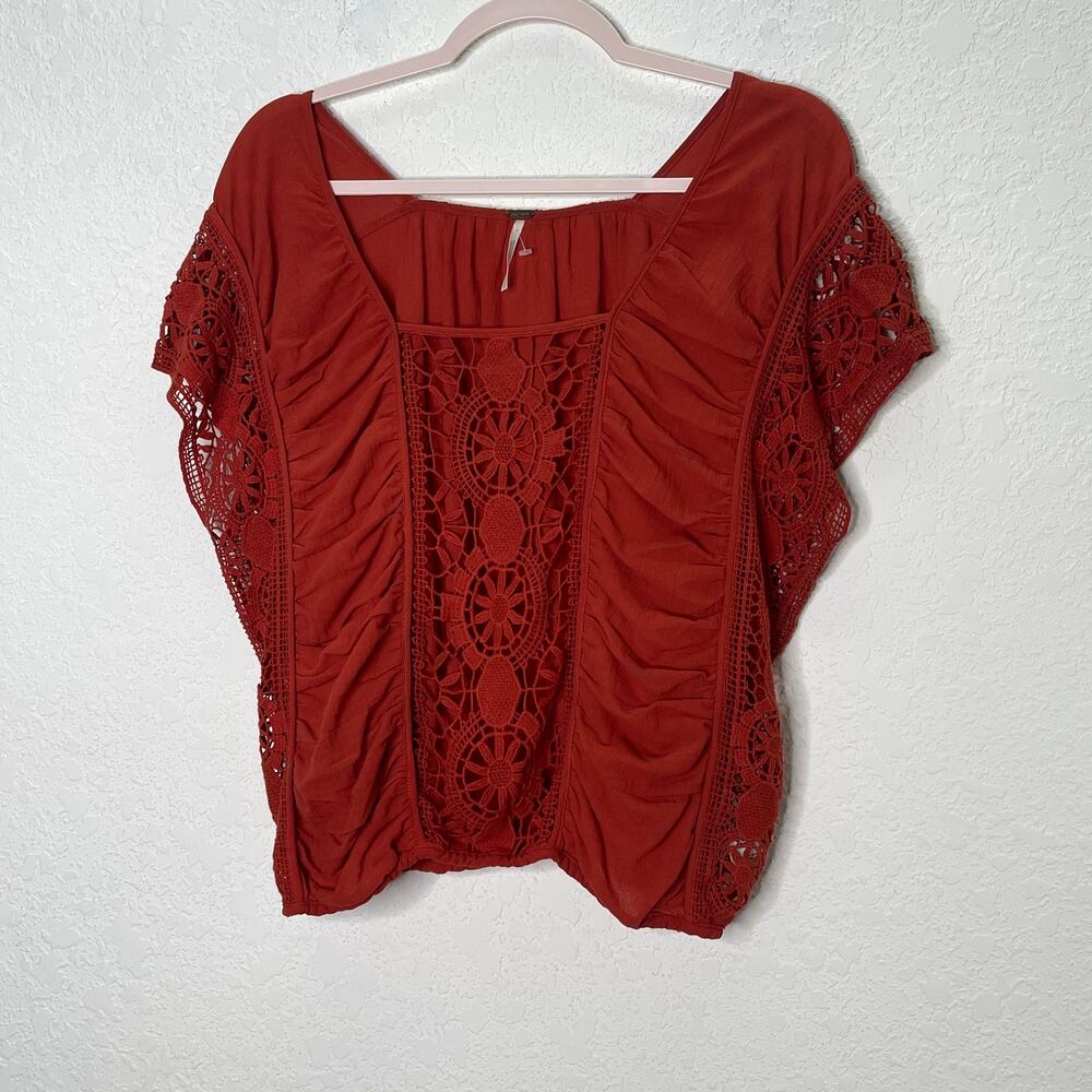 Free People Womens M Rust Red Crochet Lace Ruched Boho Blouse Top 100% Cotton